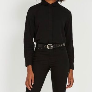 NWOT CHIC BLACK BLOUSE
